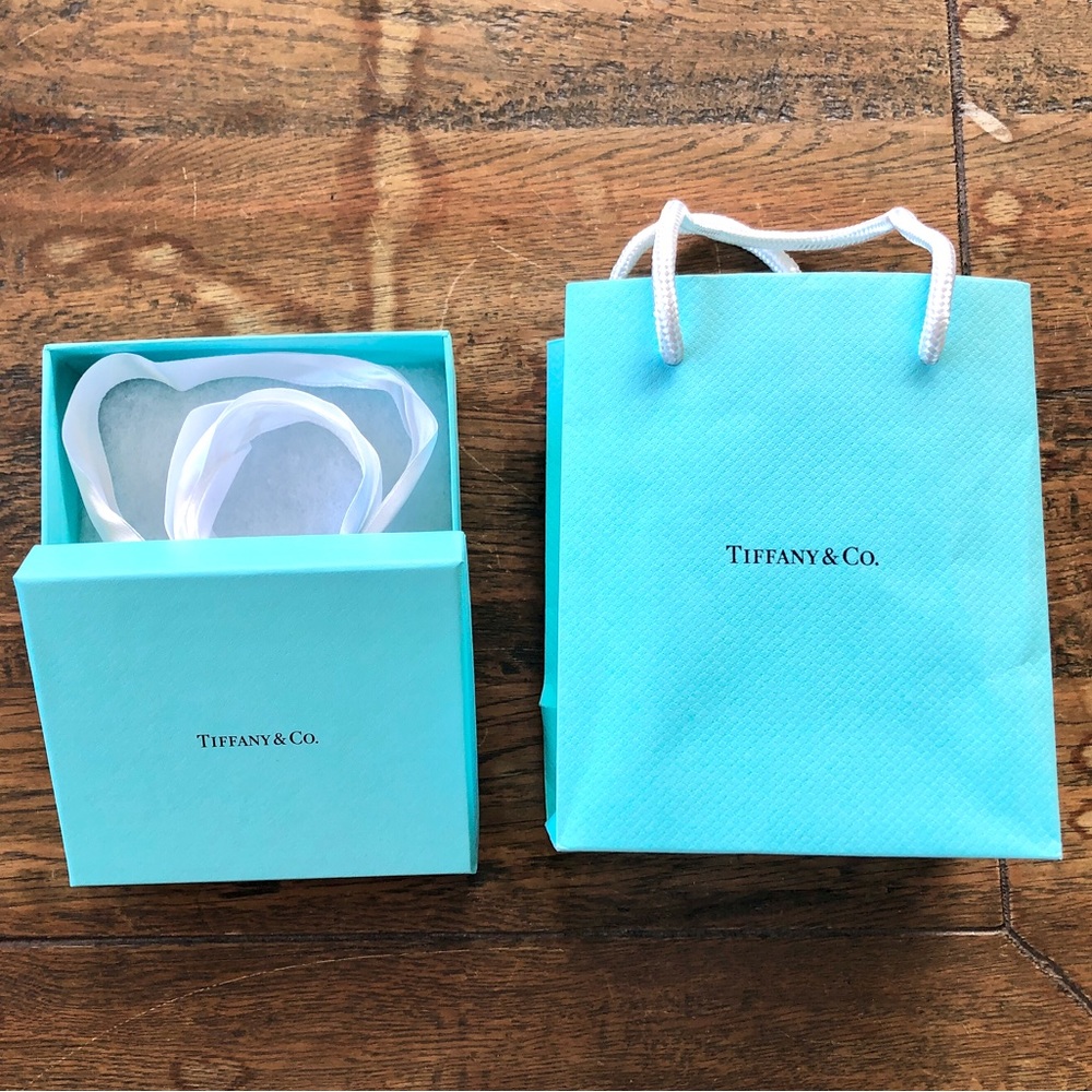 NEW Authentic Tiffany&Co. 🩵🤍EMPTY Gift Box and Bag